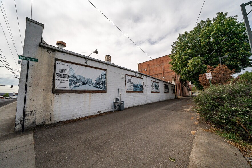 More Photos Of 844 D St, Lewiston Flex For Sale