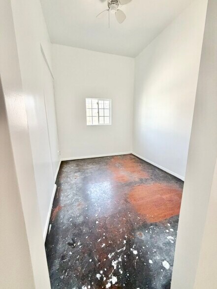 More Photos Of 1446 S Robertson Blvd, Los Angeles Storefront For Lease