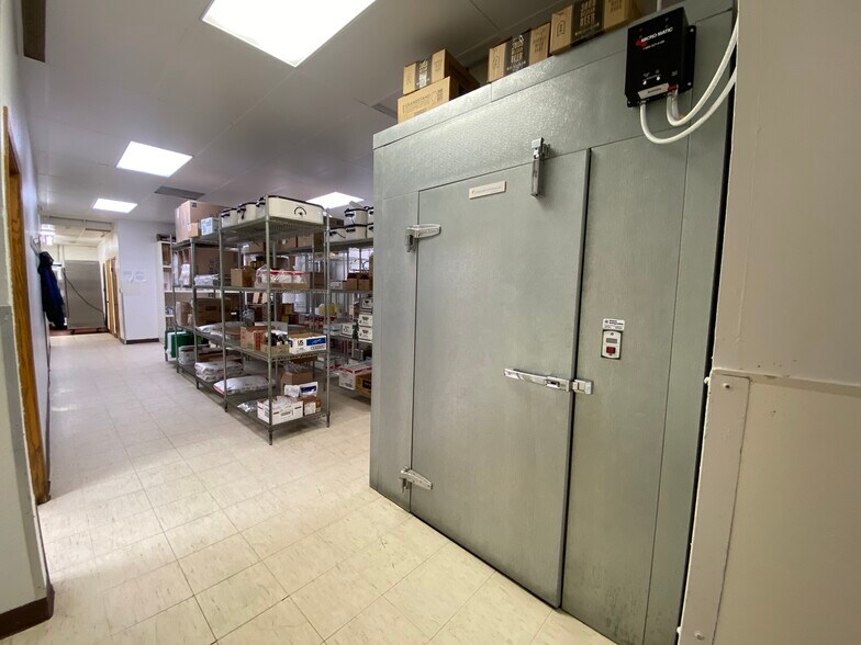 More Photos Of 1825 N 13th St, Bismarck Restaurant For Sale