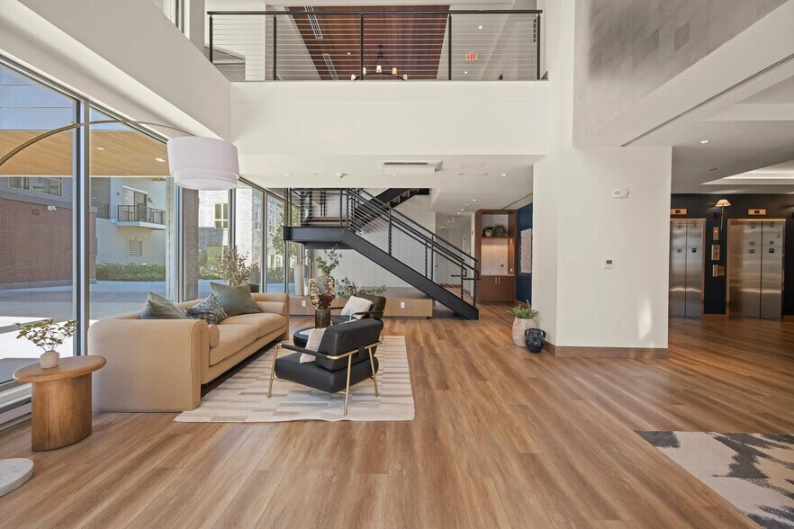 More Photos Of 2 Los Angeles St, Newton Apartments For Lease