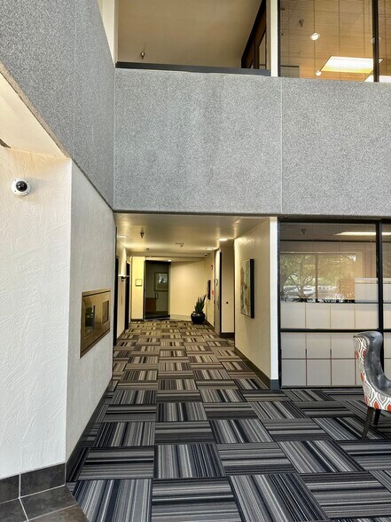 More Photos Of 16801 Addison Rd, Addison Office For Lease