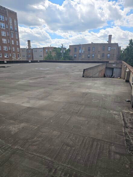 More Photos Of 1948 E 71st Pl, Chicago Manufacturing For Sale