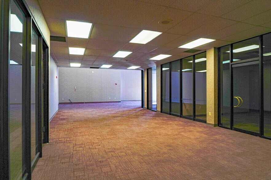 More Photos Of 1100 Matamoros St, Laredo Office For Lease
