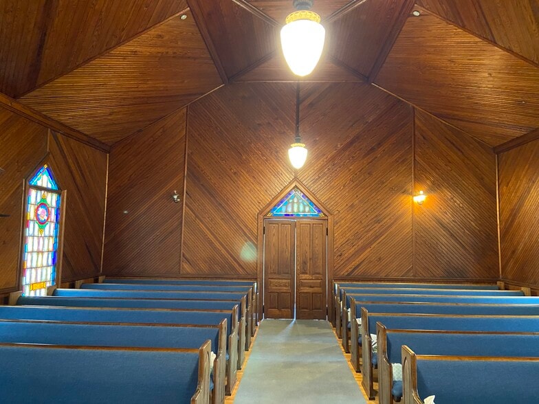 More Photos Of 101 Carmel Ridge Rd, Henderson Religious Facility For Sale