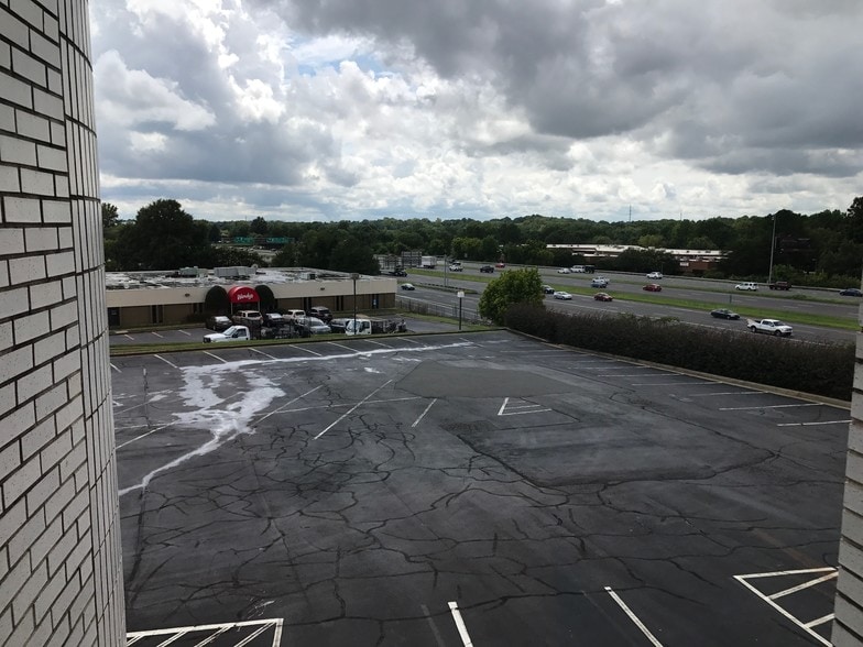 More Photos Of 8030 Arrowridge Blvd, Charlotte Office For Sale