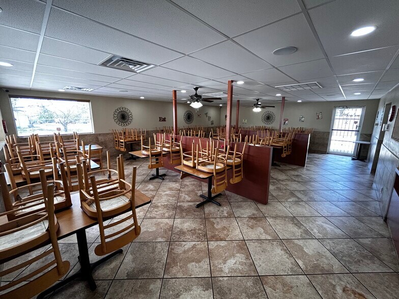 More Photos Of 9411 NE 10th St, Oklahoma City Fast Food For Sale