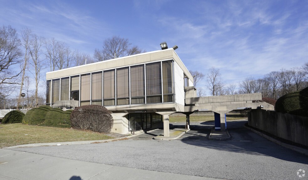 Primary Photo Of 2921 Middle Country Rd, Lake Grove Bank For Sale