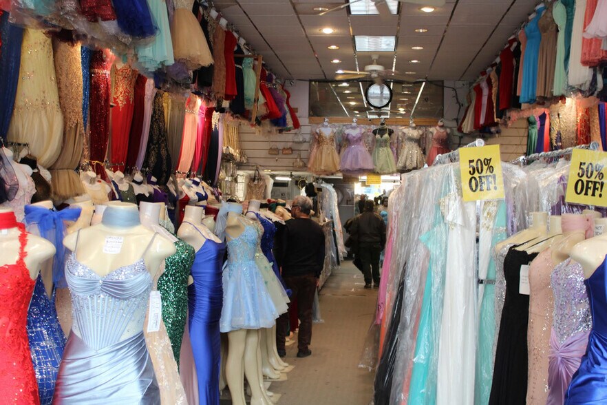 More Photos Of 39 W Fordham Rd, Bronx Storefront For Lease