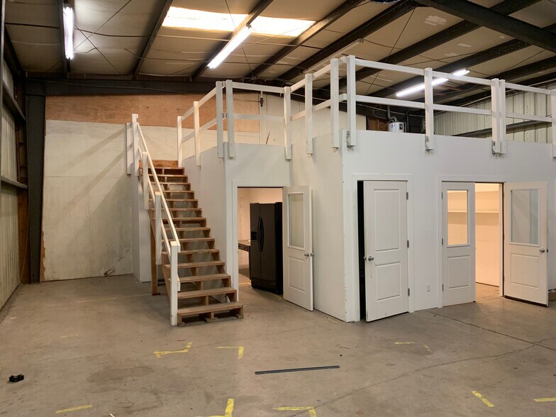 More Photos Of 1200 W East Ave, Chico Service For Lease