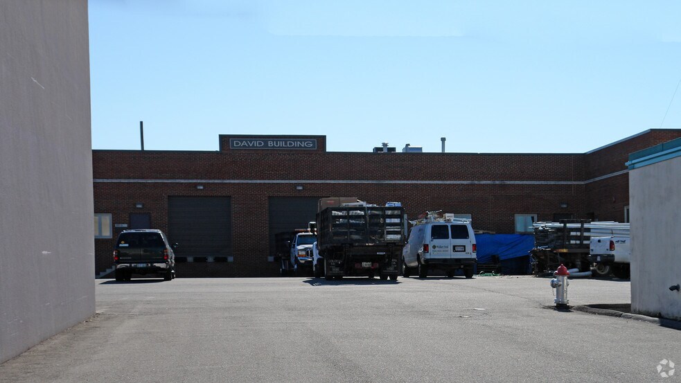 Primary Photo Of 2801 Merrilee Dr, Fairfax Warehouse For Lease