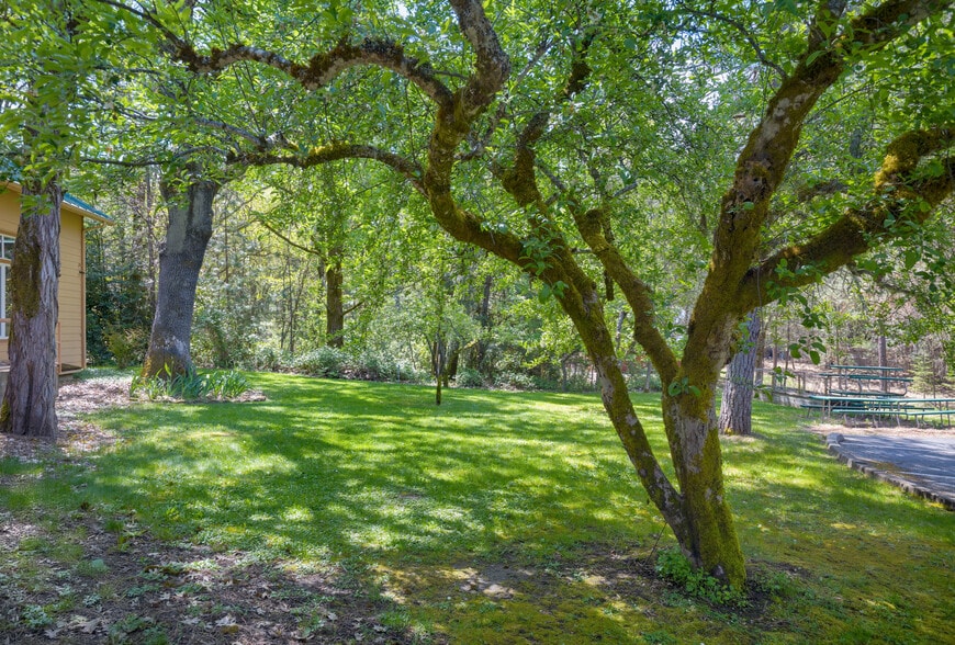 More Photos Of 459 Galice Rd, Merlin Religious Facility For Sale