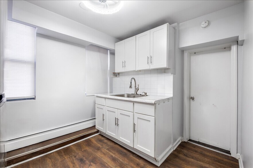 More Photos Of 97 Waverly St, Yonkers Apartments For Sale
