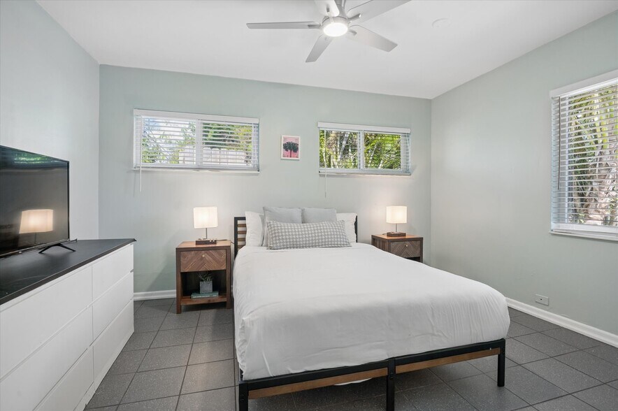 More Photos Of 1123 NE 14th Ave, Fort Lauderdale Apartments For Sale