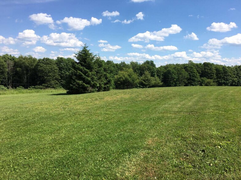 More Photos Of 446 Maples Rd, Milford Hotel For Sale