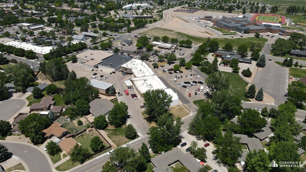 More Photos Of 1039-1201 Main St, Windsor General Retail For Sale