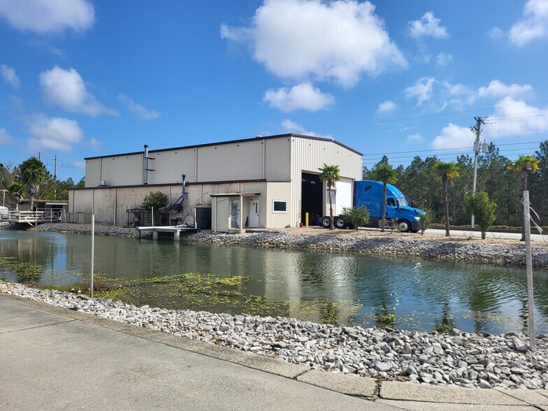 More Photos Of 9140 Canal Rd, Gulfport Light Distribution For Sale