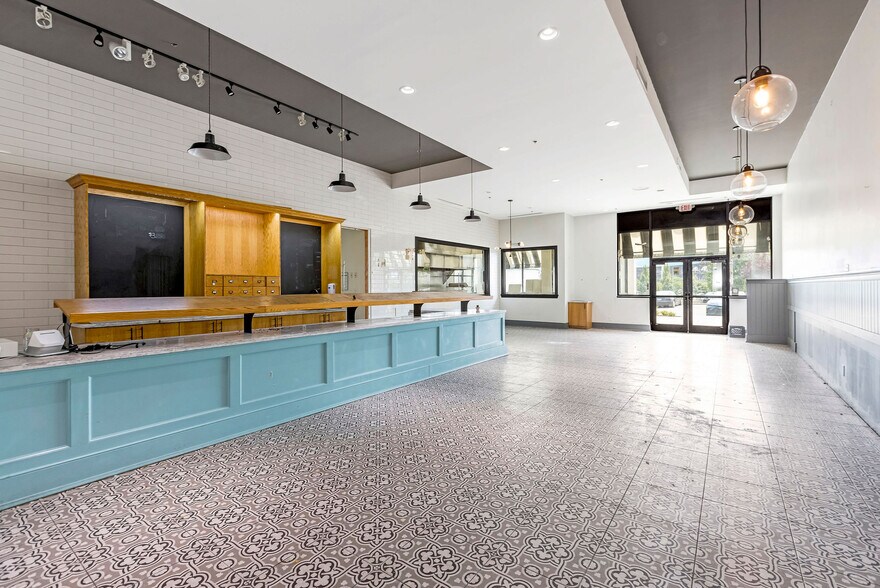 More Photos Of 9558 Civic Centre Blvd, West Chester Restaurant For Lease