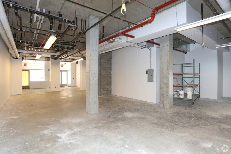 More Photos Of 241 5th Ave, New York Apartments For Lease