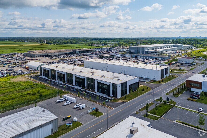 More Photos Of Rue Louis-Blériot, Mascouche Unknown For Lease