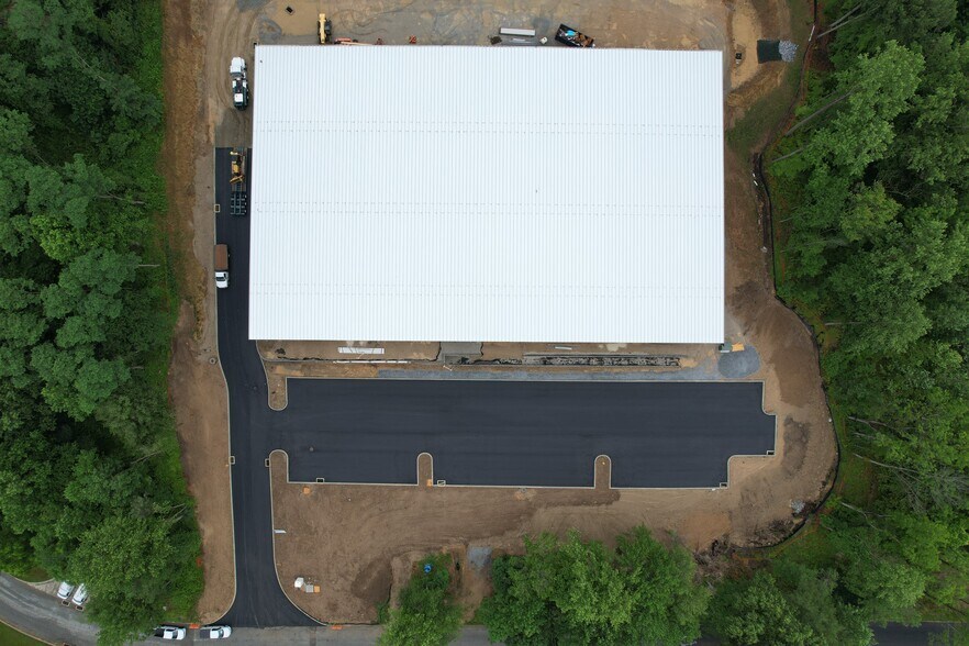 More Photos Of 70 Three Tun Rd, Malvern Light Distribution For Lease