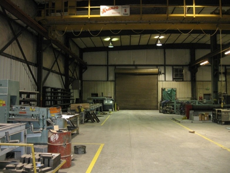 More Photos Of 5513 Highway 348, Delta Warehouse For Sale