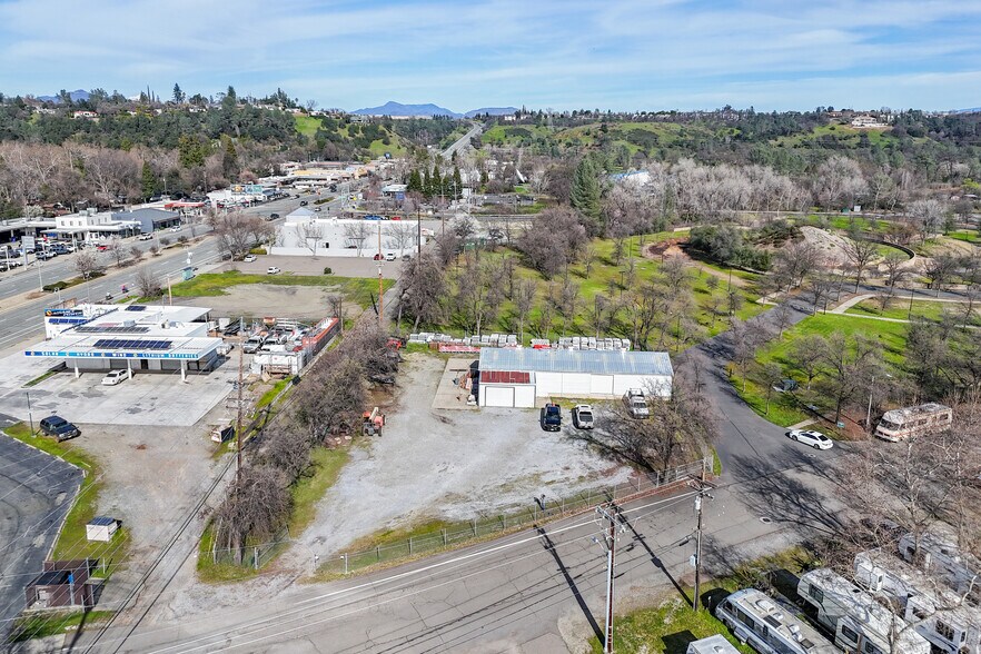 More Photos Of 895 Market st, Redding Industrial For Lease