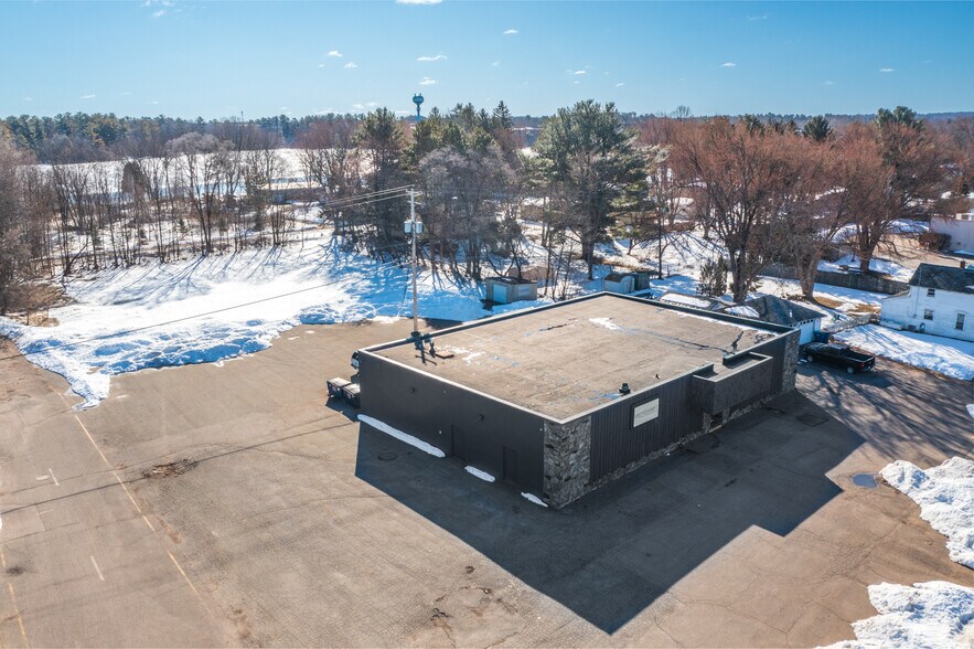 More Photos Of 861 Grand Ave, Schofield Bar For Sale