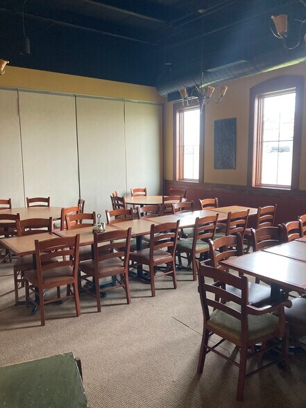 More Photos Of 2704 Walton Way, Marion Restaurant For Lease