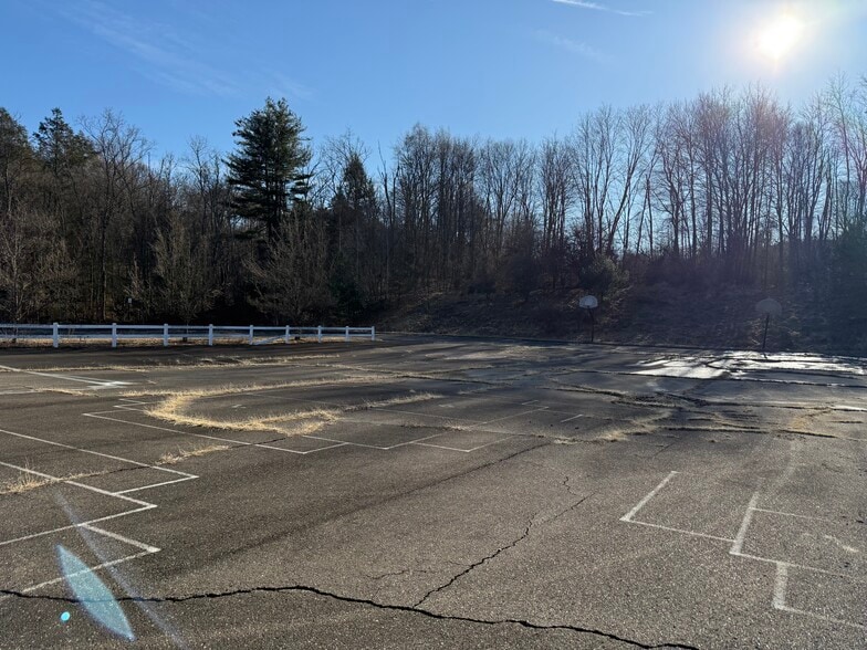 More Photos Of 635 Sutton Creek Rd, Harding Schools For Sale