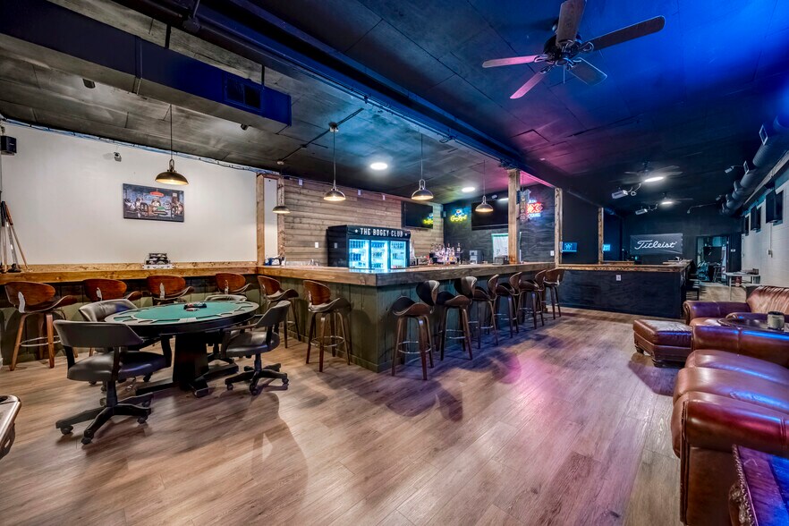 More Photos Of 422 Fryes Ln, Danville Sports And Entertainment For Sale