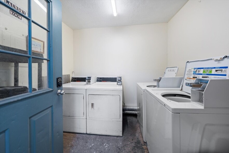 More Photos Of 1113 Ohio Ave, Dunedin Apartments For Sale