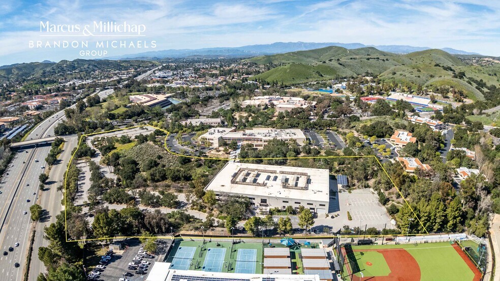 More Photos Of 4553 La Tienda Rd, Westlake Village Light Manufacturing For Sale