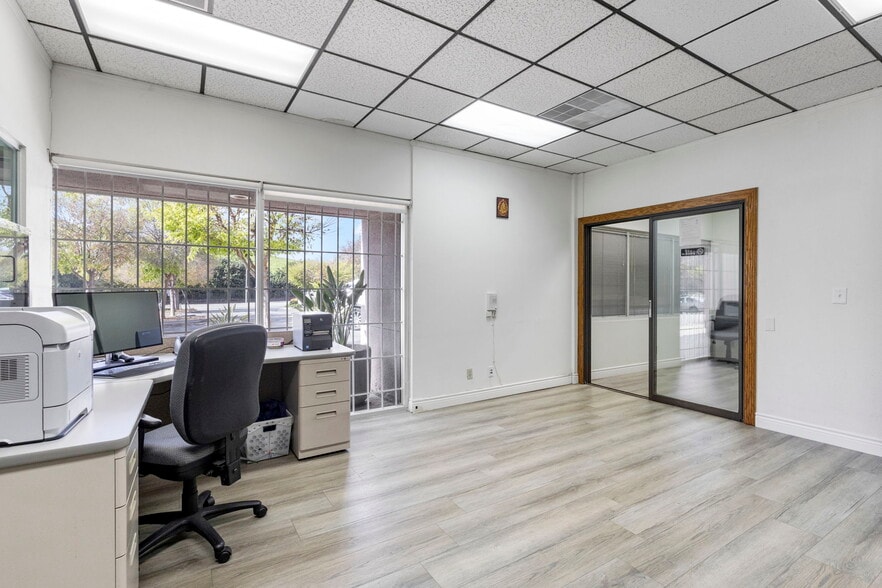 More Photos Of 706 N Diamond Bar Blvd, Diamond Bar Office For Sale