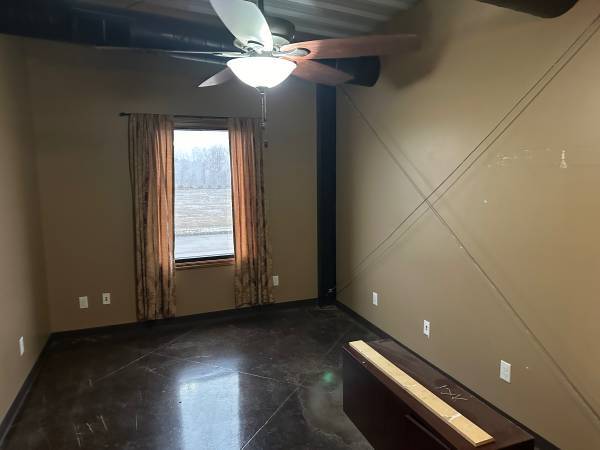 More Photos Of 193 Automotive Dr, Richmond Auto Dealership For Lease