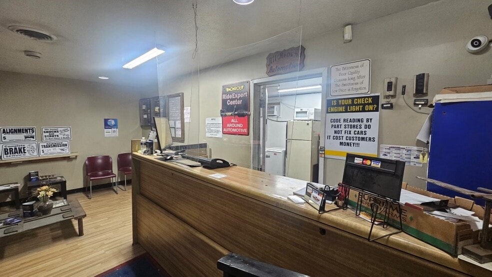 More Photos Of 5110 Brookpark Rd, Cleveland Auto Repair For Sale