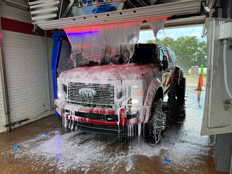 More Photos Of 16223 James Madison hwy, Dillwyn Carwash For Sale