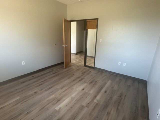 More Photos Of 100 Success Blvd, Dumas Flex For Lease