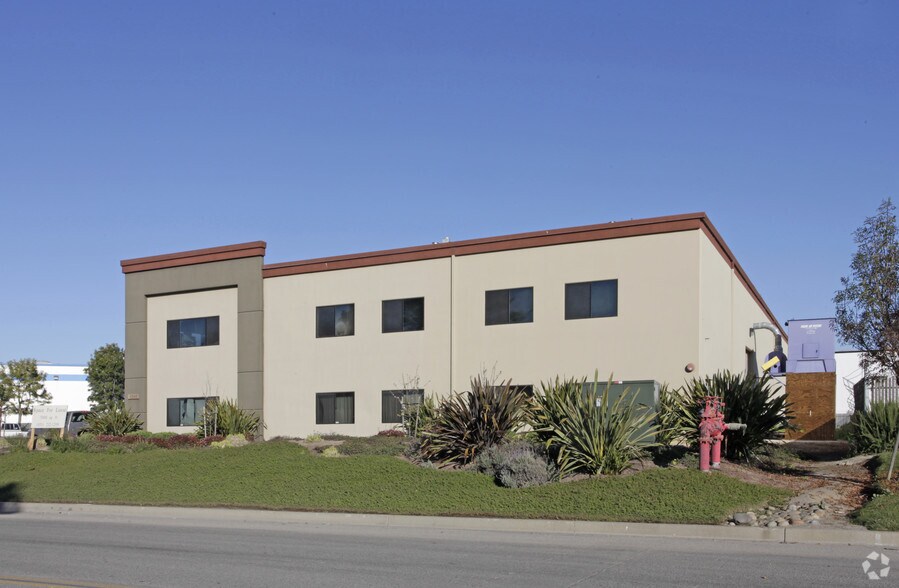 More Photos Of 11245 Commercial Pky, Castroville Manufacturing For Lease