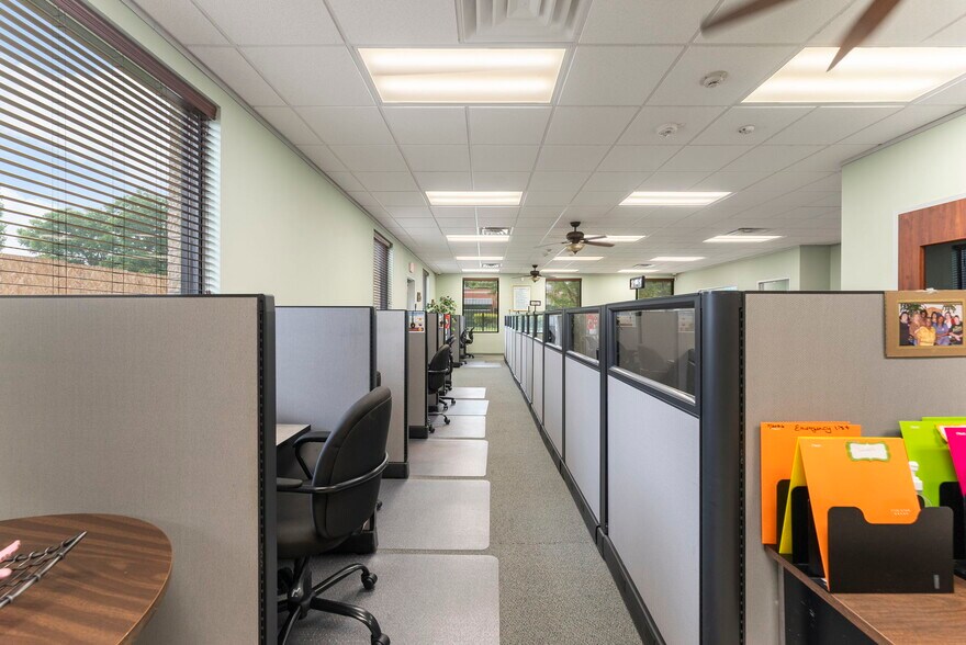 More Photos Of 1125 Cypress Station Dr, Houston Medical For Sale