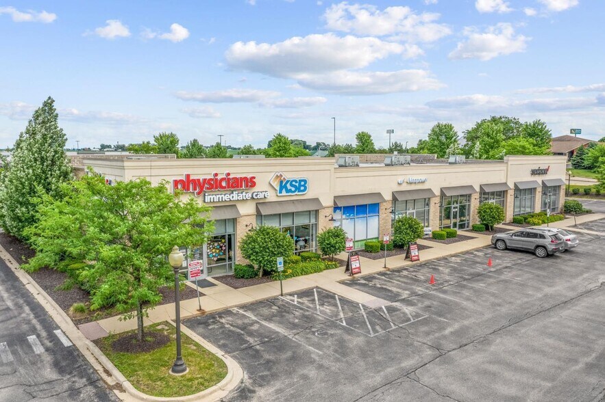 More Photos Of 1672-1684 S Galena Ave, Dixon Unknown For Lease