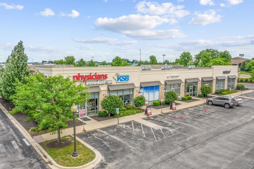 More Photos Of 1672-1684 S Galena Ave, Dixon Unknown For Lease
