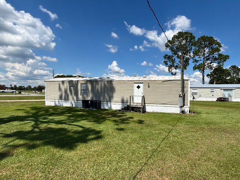 More Photos Of 7322 Highway 122 E, Ray City Manufactured Housing Mobile Home Park For Sale