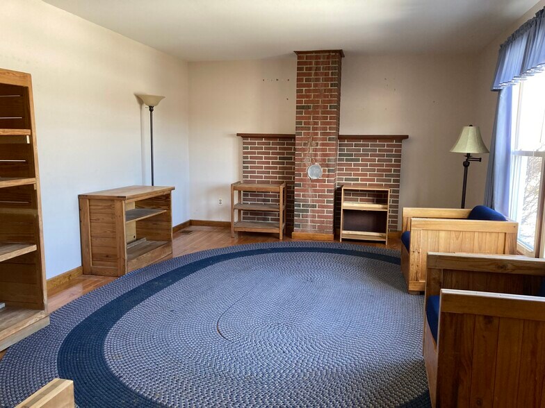 More Photos Of 220 Danville Corner Rd, Auburn Assisted Living For Lease