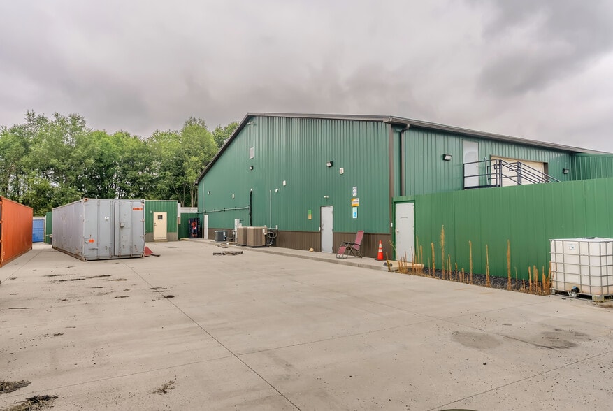 More Photos Of 21736 Bedford Rd N, Battle Creek Industrial For Sale