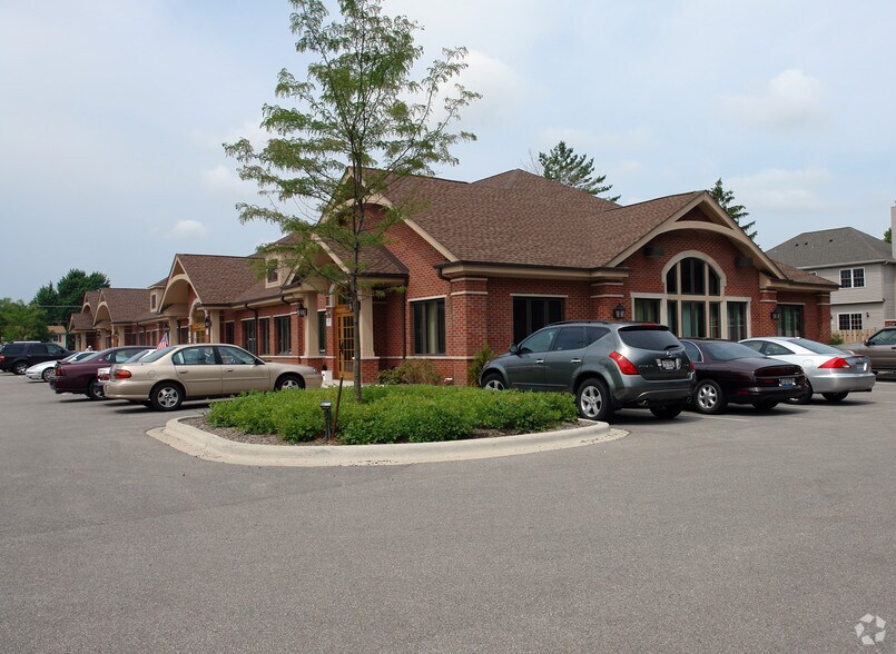 More Photos Of 319-333 W Dundee Rd, Buffalo Grove Medical For Sale