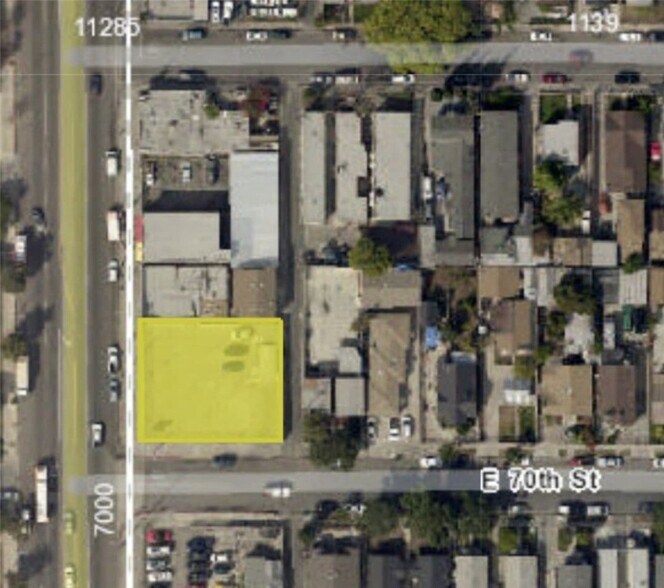 More Photos Of 6920 Central Ave, Los Angeles Auto Dealership For Lease