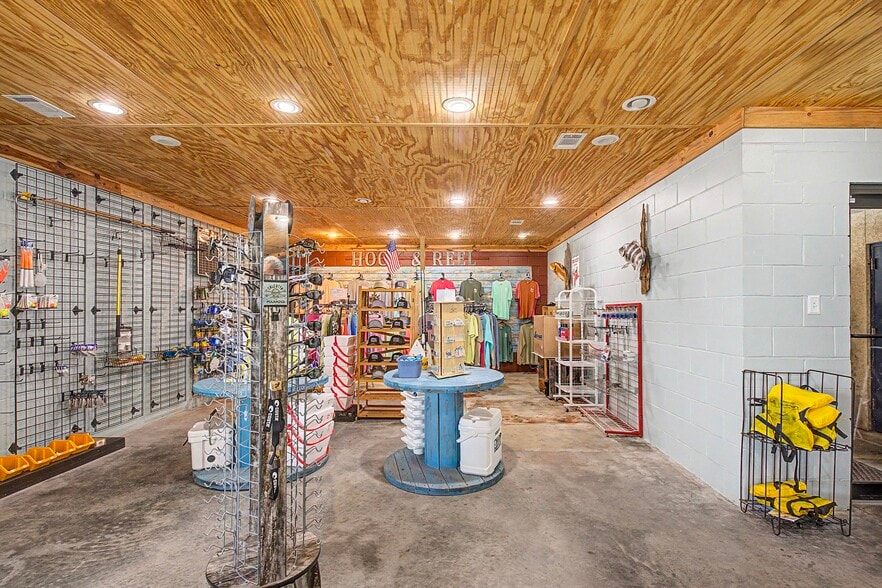 More Photos Of 171 Azalea Rd, Midway Marina For Sale