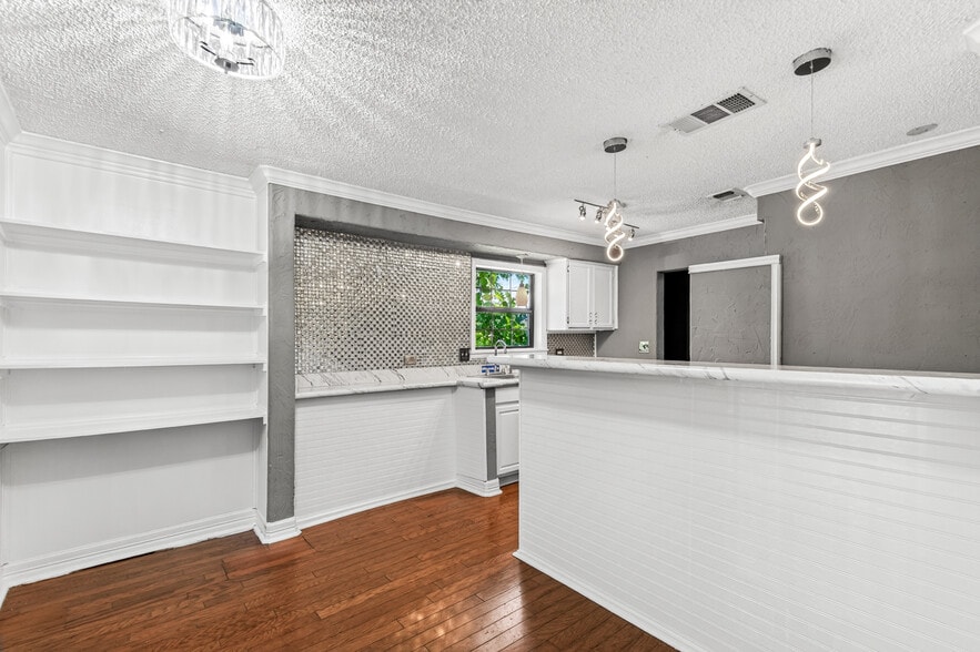 More Photos Of 907 N Goliad Rd, Rockwall Office For Lease