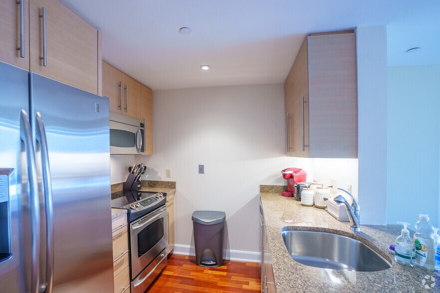 More Photos Of 250 1st Ave, Charlestown Apartments For Lease