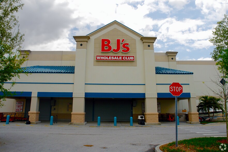 Primary Photo Of 4403-4697 Millenia Plaza Way, Orlando Unknown For Lease